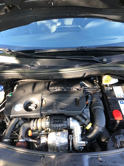 Peugeot 208 11 of 14