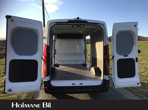 Maxus e-Deliver 9 8 of 30