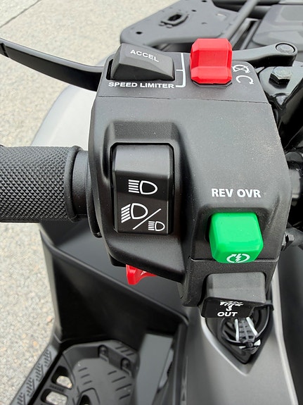 Can-Am Outlander MAX PRO HD7 XU 8 of 11