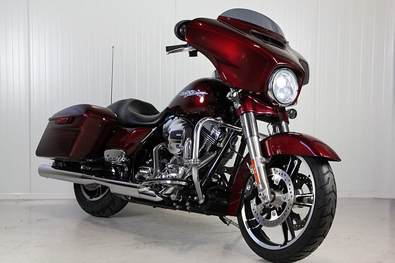 Harley-Davidson Street Glide Special, som ny, kun 8300 km