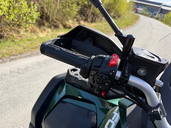 CFMOTO CFORCE 1000 OVERLAND - ABS 105KM/H VARME I SETE, HOLKER OG GASSTOMMEL - FANGERE - BAGASJEBOKS - VINDSKJERM - BUKPLATE 27 of 30