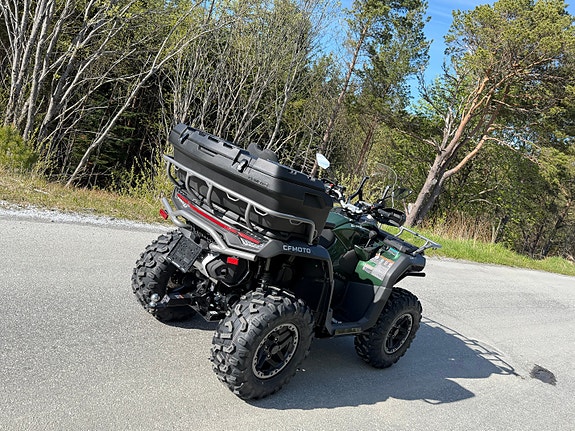 CFMOTO CFORCE 1000 OVERLAND - ABS 105KM/H VARME I SETE, HOLKER OG GASSTOMMEL - FANGERE - BAGASJEBOKS - VINDSKJERM - BUKPLATE 16 of 30