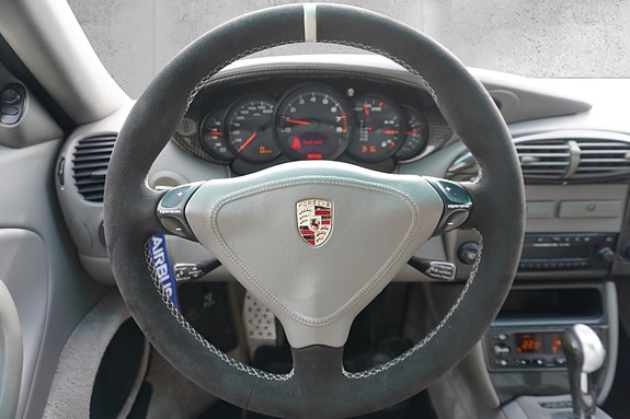 Porsche 911 Turbo 22 of 30