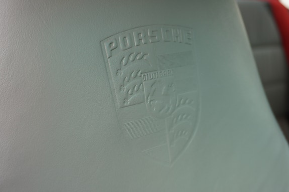 Porsche 911 Turbo 19 of 30