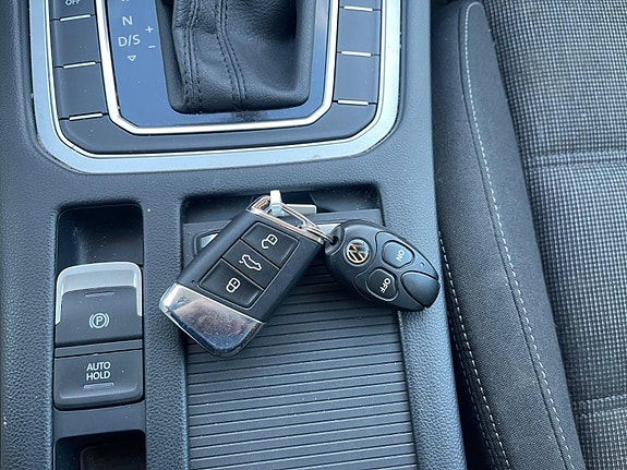 Volkswagen Passat 19 of 19