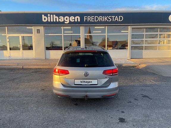 Volkswagen Passat 6 of 19