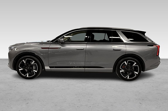 Hongqi E-HS9 10 hos Sommerseth