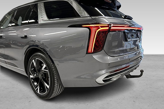 Hongqi E-HS9 7 hos Sommerseth