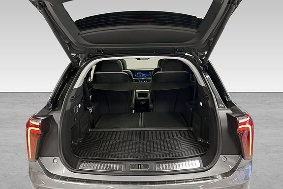 Hongqi E-HS9 11 hos Sommerseth