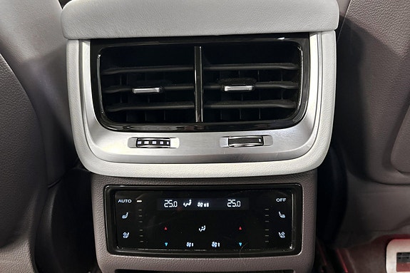 Hongqi E-HS9 30 hos Sommerseth