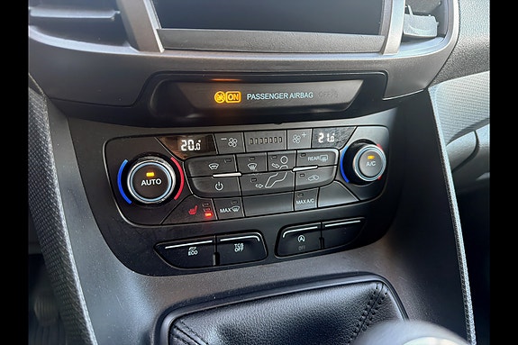 Ford Transit Connect 25 of 30