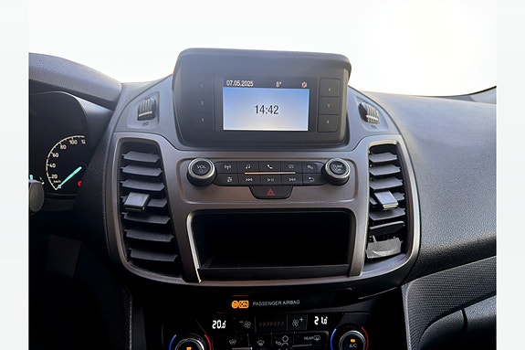 Ford Transit Connect 27 of 30