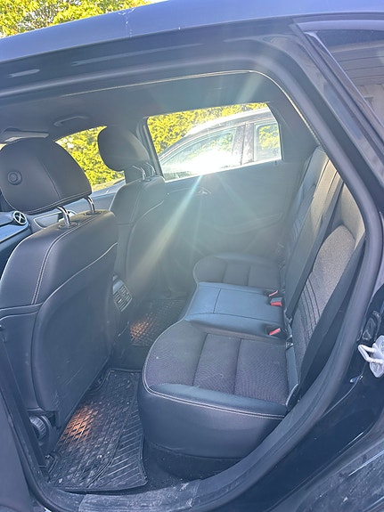 Mercedes-Benz B-Electric 4 of 5