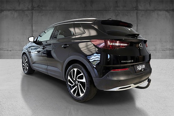 Opel Grandland X 4 of 5