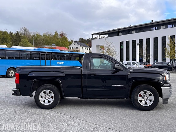 GMC Andre 7 of 30