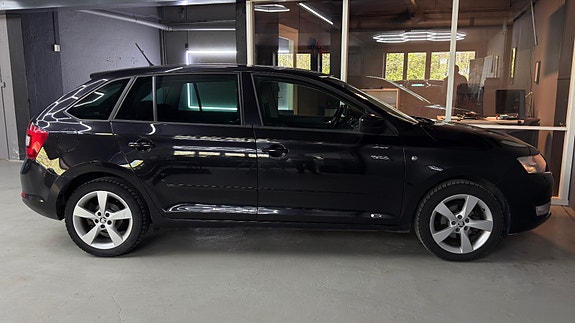 Skoda Rapid 7 of 19