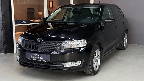 Skoda Rapid 2 of 5