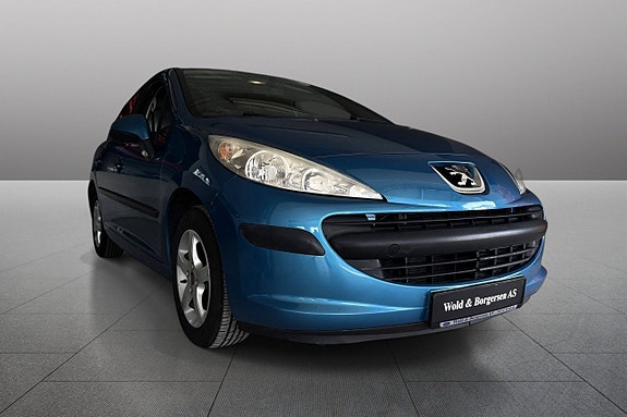 Peugeot 207 2 of 5