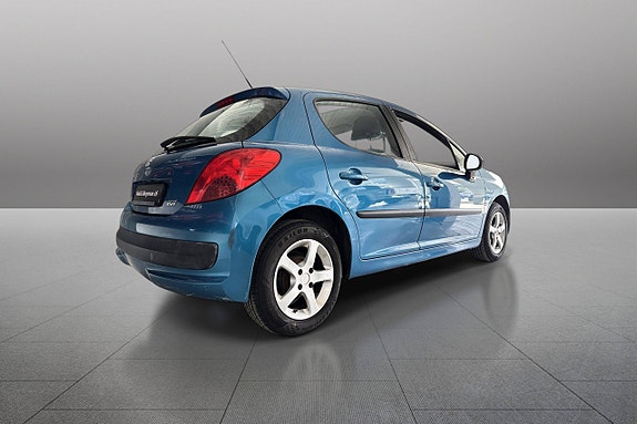 Peugeot 207 4 of 5