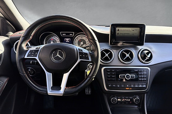 Mercedes-Benz GLA220 d 29 of 30