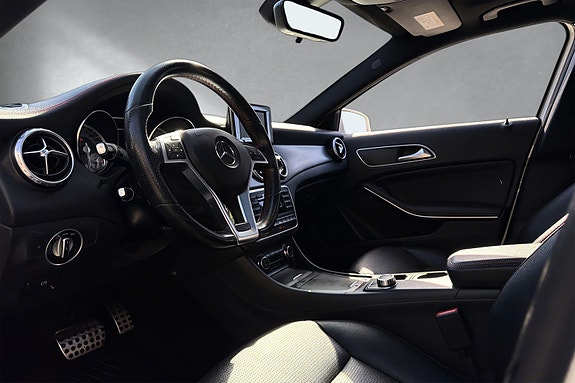 Mercedes-Benz GLA220 d 25 of 30