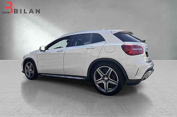 Mercedes-Benz GLA220 d 7 of 30