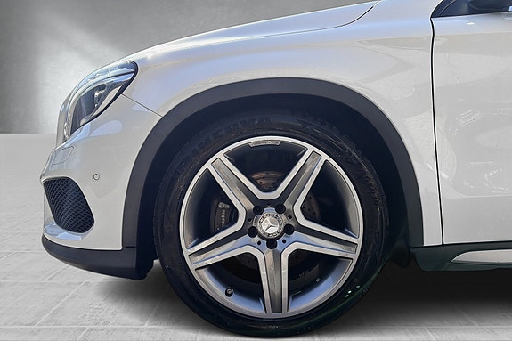 Mercedes-Benz GLA220 d 5 of 30