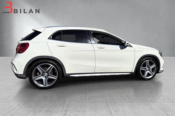 Mercedes-Benz GLA220 d 16 of 30