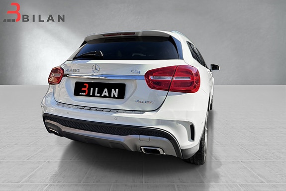 Mercedes-Benz GLA220 d 13 of 30