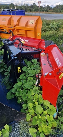 New Holland W80 3 of 5