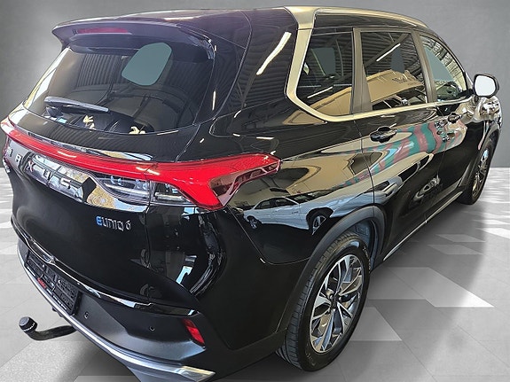 Maxus Euniq 6 4 of 5