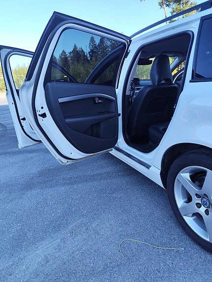 Volvo V70 22 of 24
