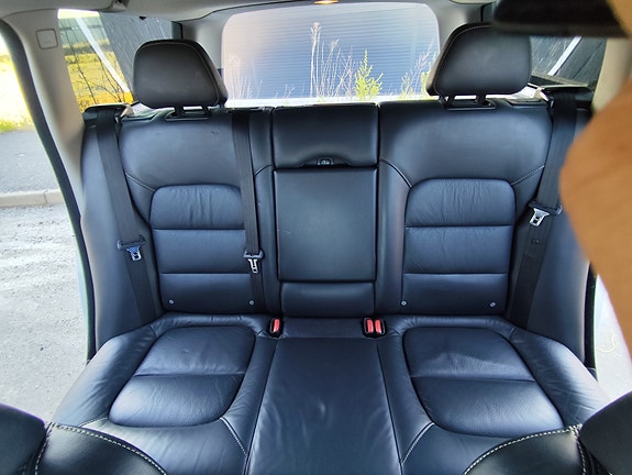 Volvo V70 13 of 24