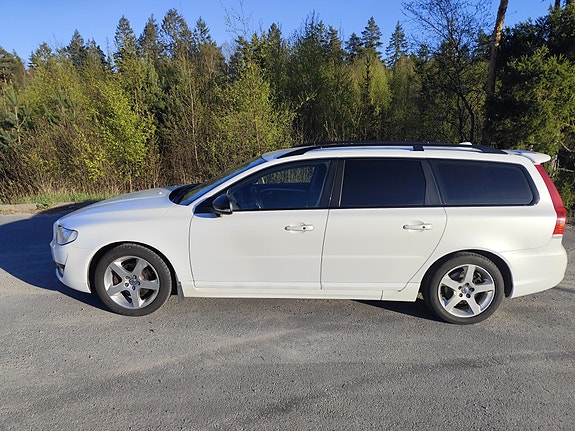 Volvo V70 19 of 24