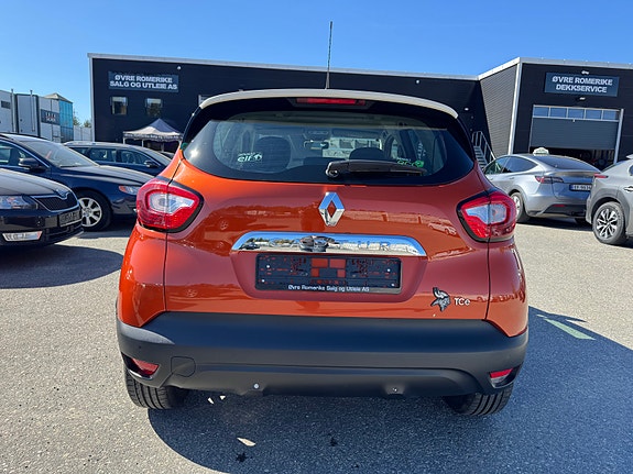 Renault Captur 4 of 5