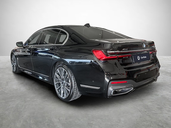 BMW 7-Serie 3 of 5