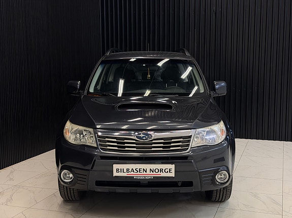 Subaru Forester 4 of 5