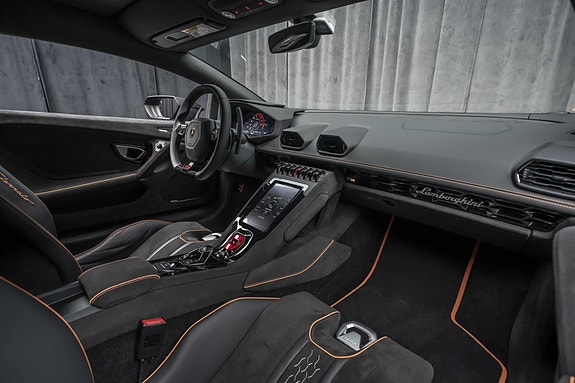 Lamborghini Huracan 22 of 30
