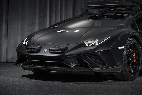 Lamborghini Huracan 6 of 30