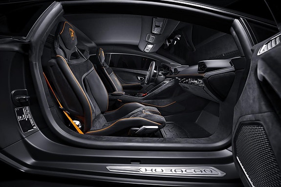 Lamborghini Huracan 13 of 30