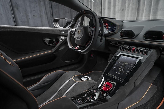 Lamborghini Huracan 23 of 30