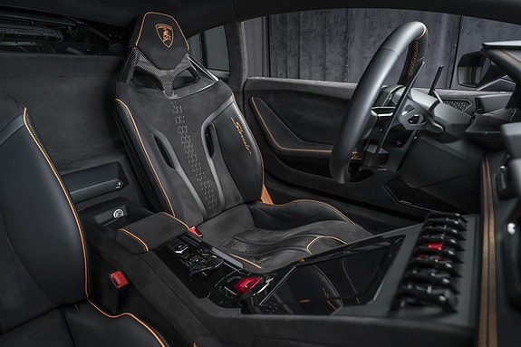 Lamborghini Huracan 19 of 30