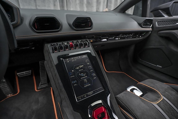 Lamborghini Huracan 26 of 30