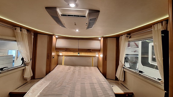 Rapido 10000DFH - Solcelle x 2 - Aircondition - Alde 30 of 30