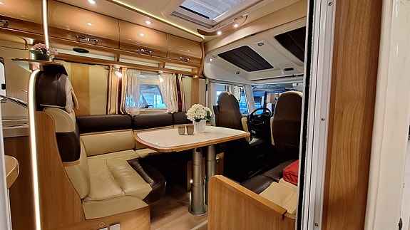 Rapido 10000DFH - Solcelle x 2 - Aircondition - Alde 13 of 30
