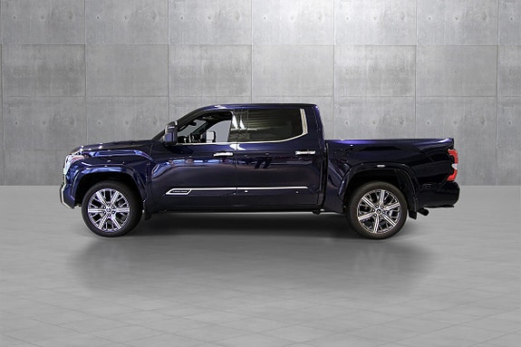 Toyota Tundra 4 of 5