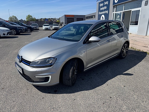 Volkswagen Golf VII 3 of 5