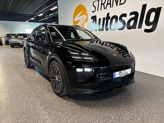 Porsche Macan 2 of 5