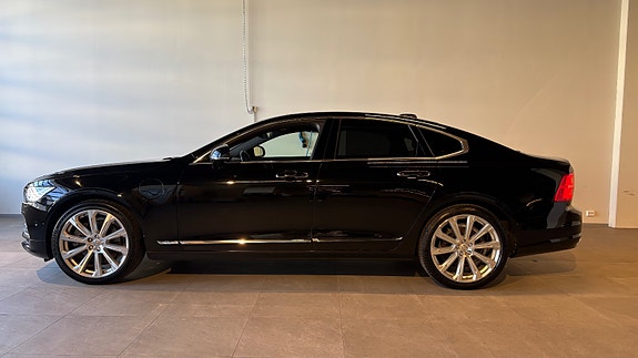 Volvo S90 3 of 5