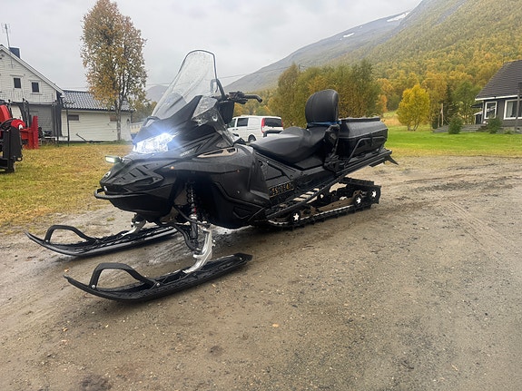 Lynx 49 Ranger 900 ACE ST 2 of 18
